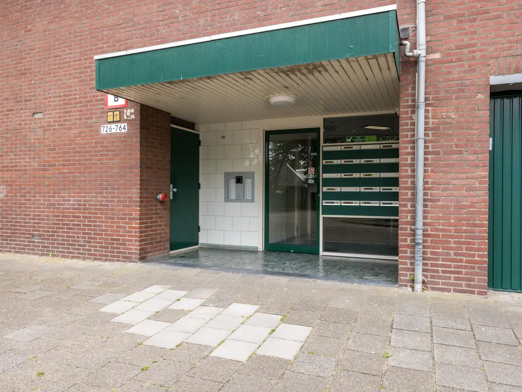 Zernikelaan 726, PAPENDRECHT