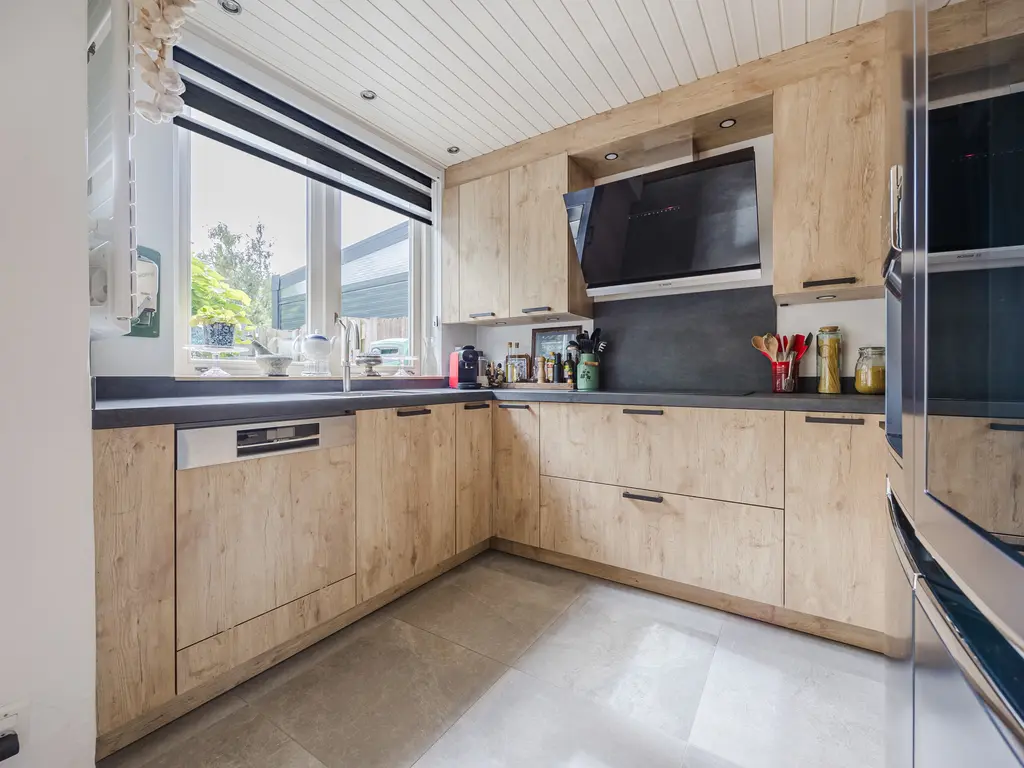 Ericastraat 25, ZWIJNDRECHT