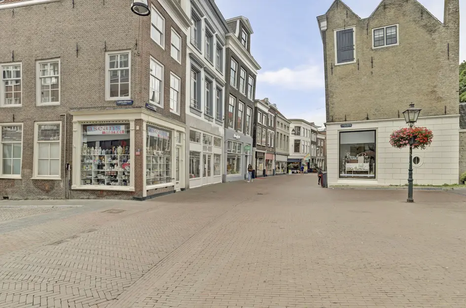 Lombardstraat 46