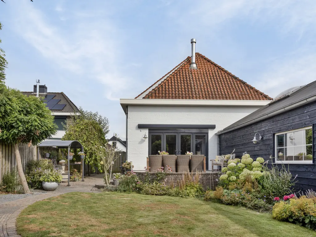 Reeweg 28, HENDRIK-IDO-AMBACHT
