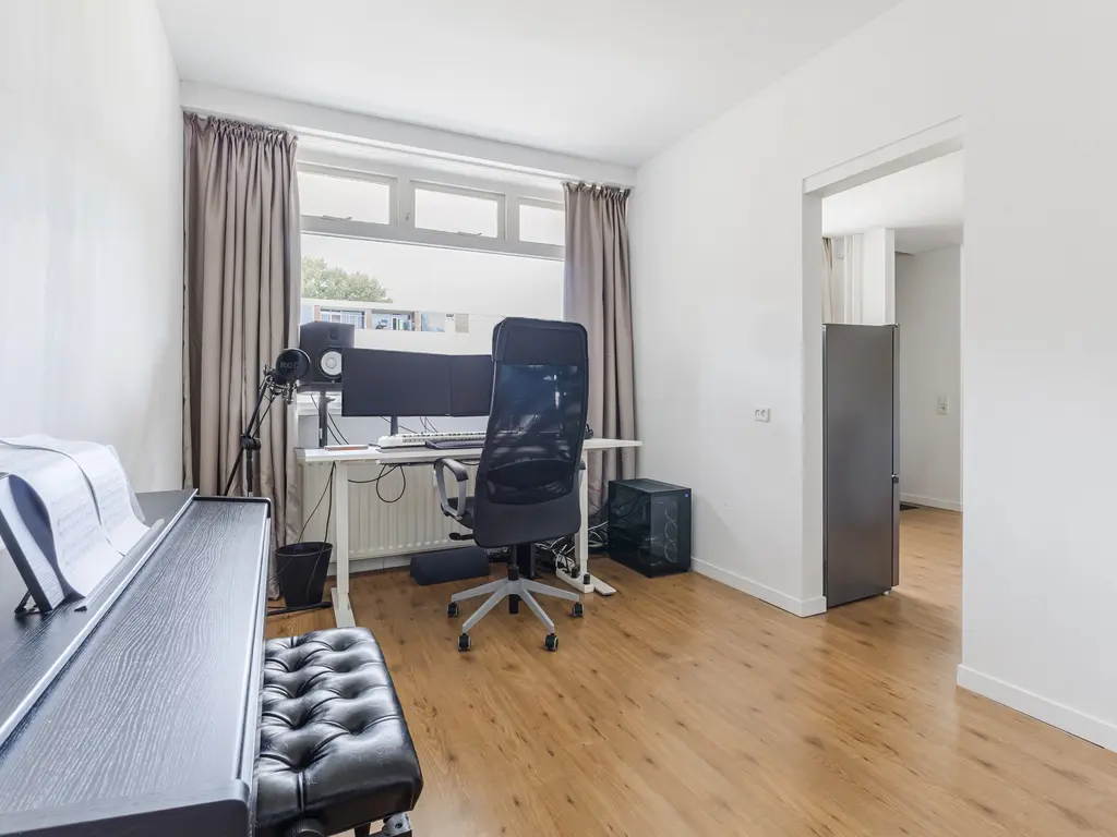 Staringlaan 236, PAPENDRECHT