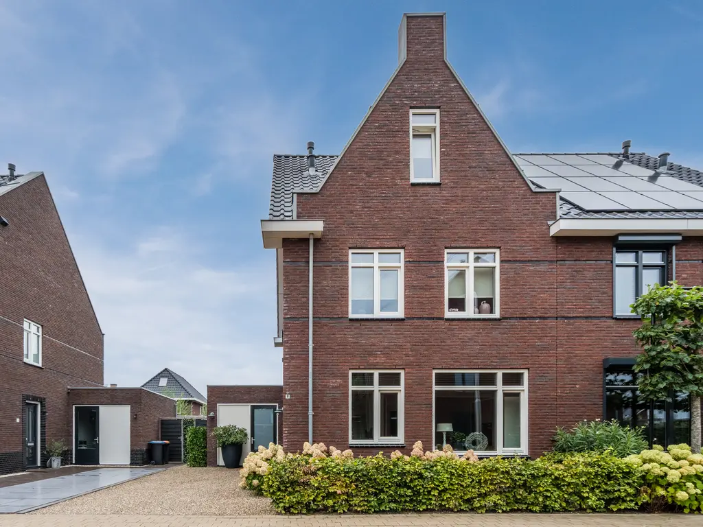 Bernsteineiland 14, SLIEDRECHT