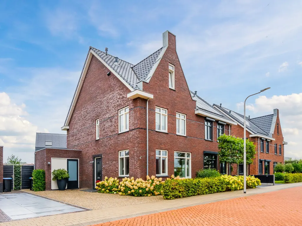 Bernsteineiland 14, SLIEDRECHT