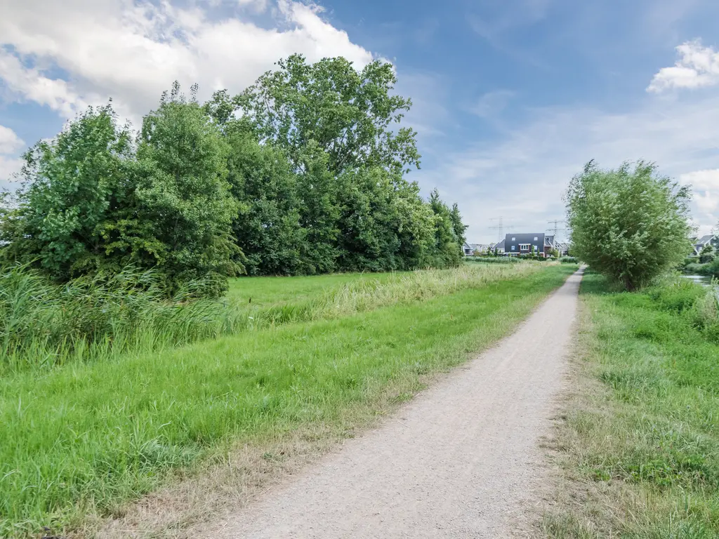 Alver 104, PAPENDRECHT