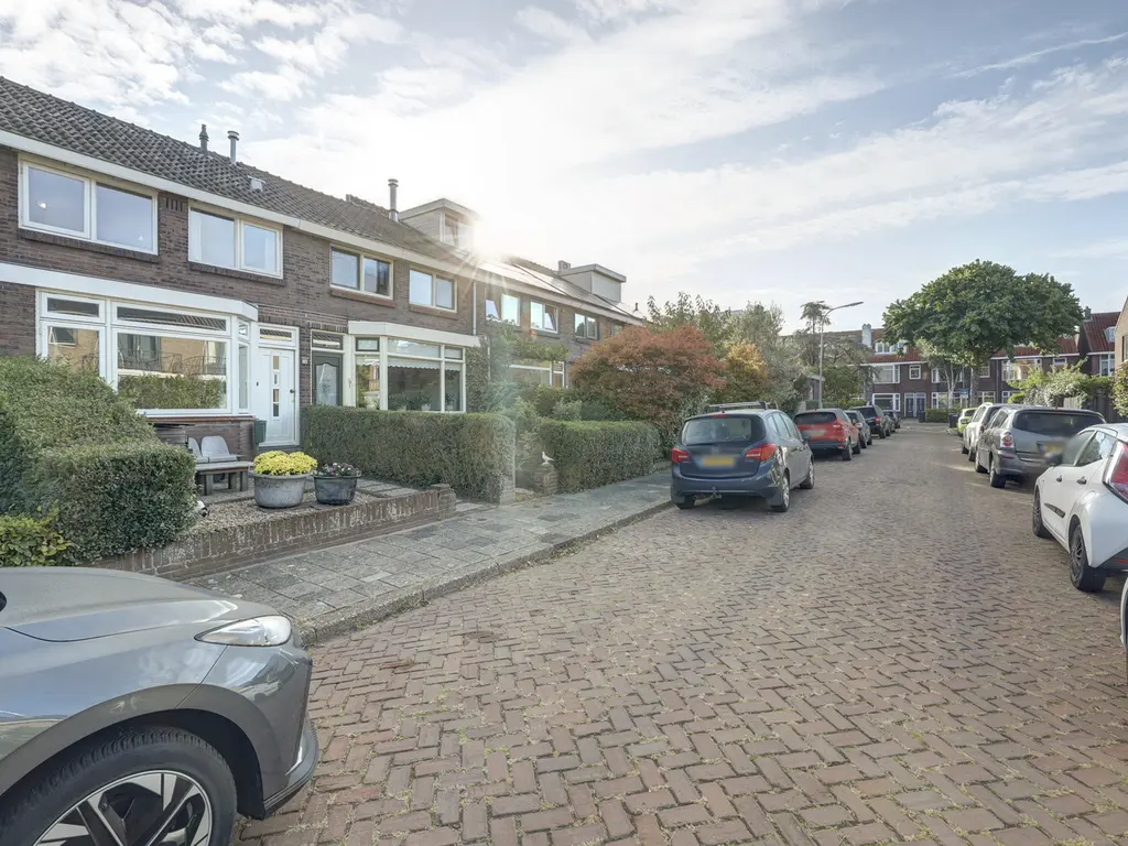 Van Manderstraat 24, DORDRECHT