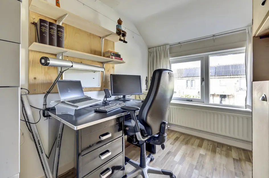 Van Manderstraat 24