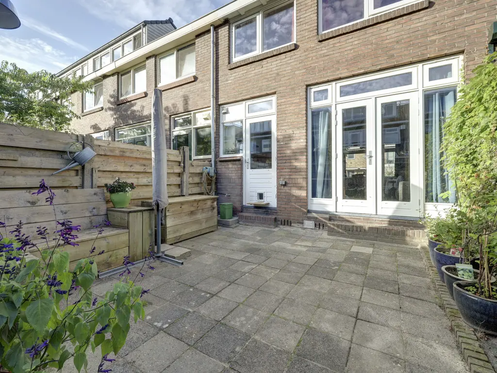 Van Manderstraat 24, DORDRECHT