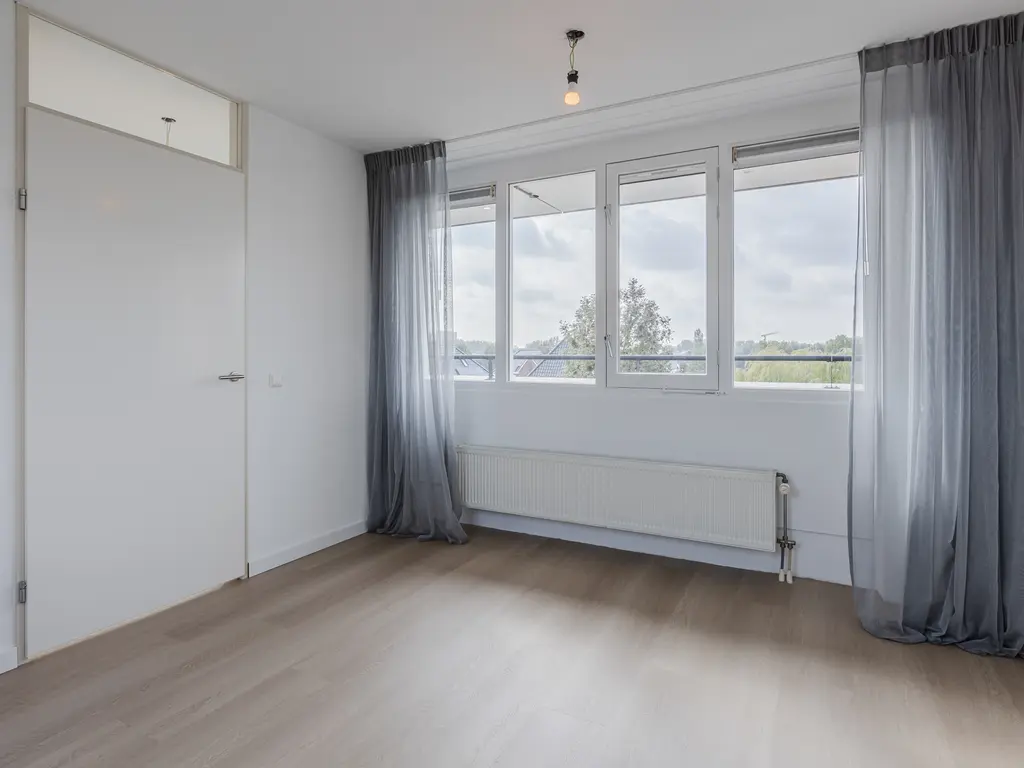 Alver 62, PAPENDRECHT