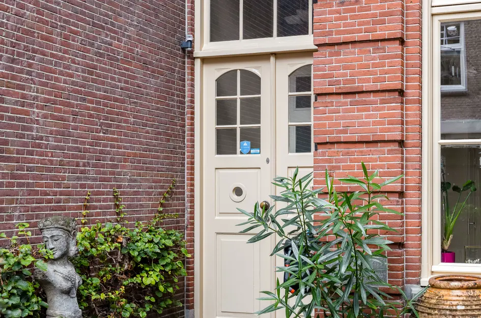 Grotekerksbuurt 9A