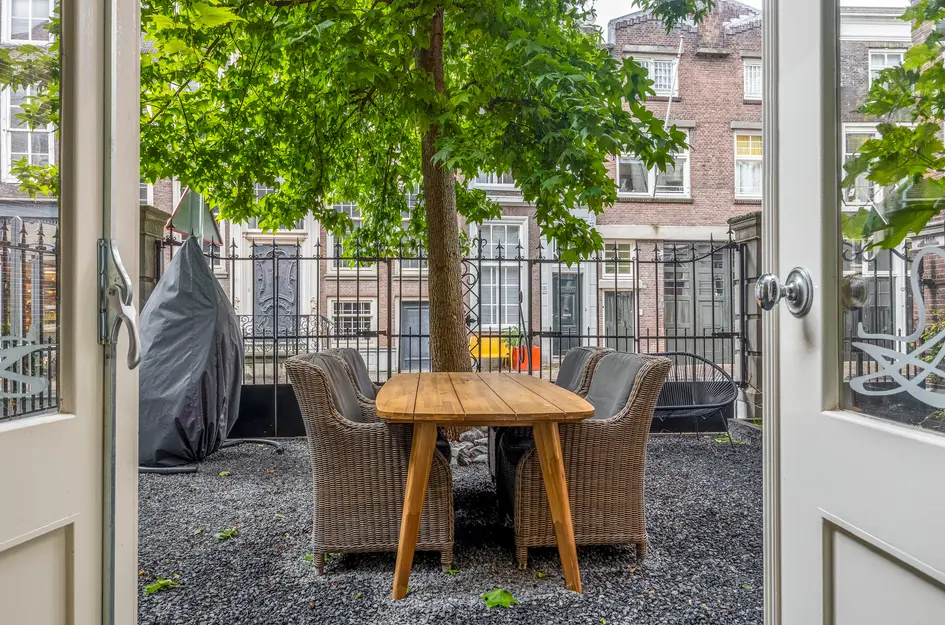 Grotekerksbuurt 9A