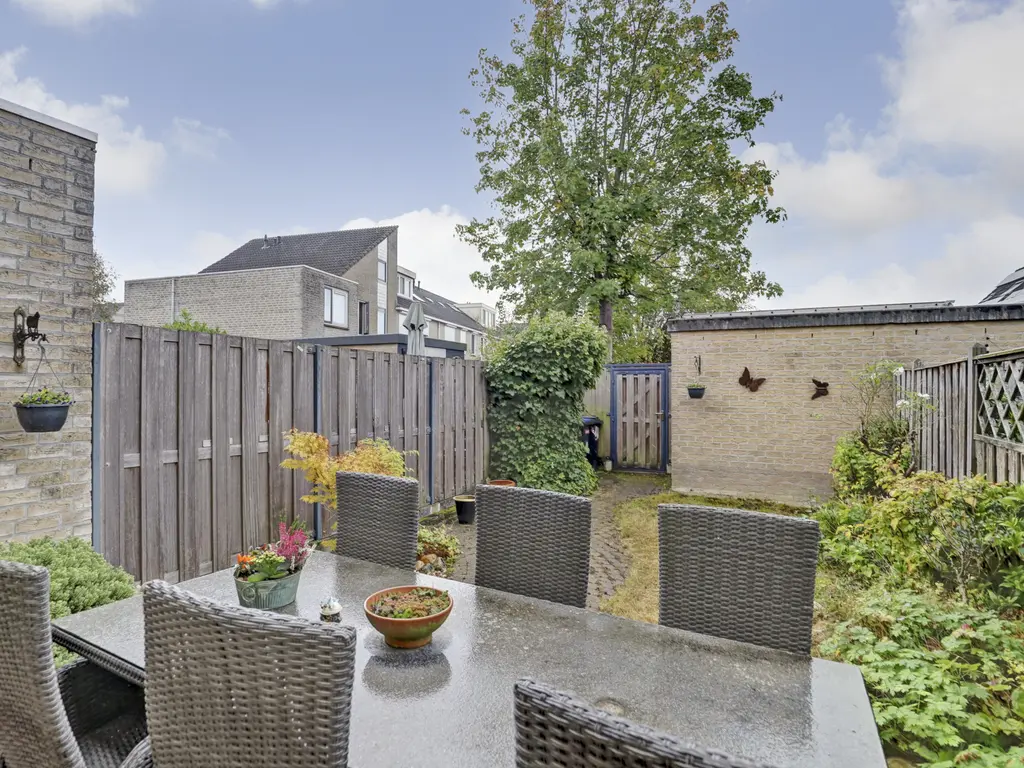 Bakema-erf 245, DORDRECHT