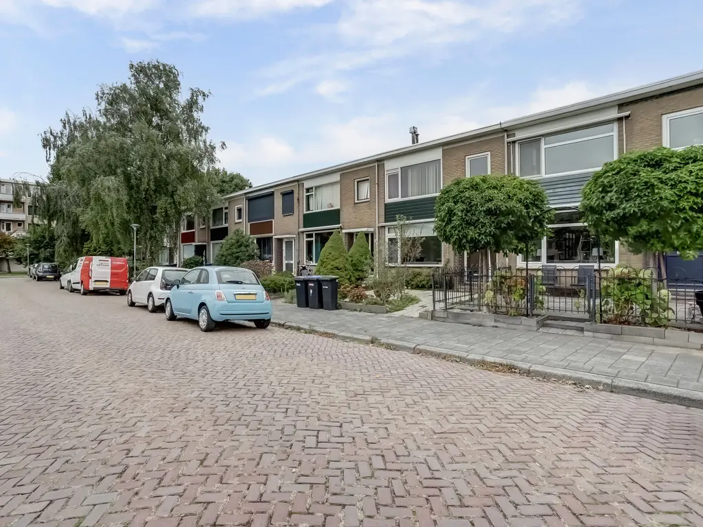 Van der Duyn van Maasdamplantsoen 25, DORDRECHT