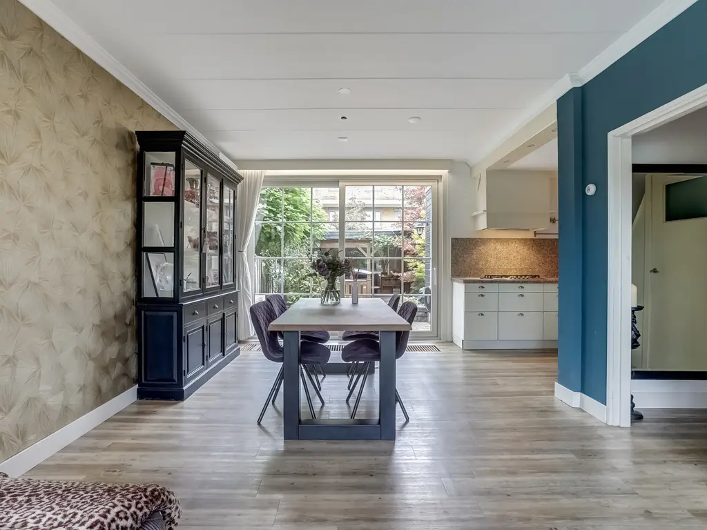 Van der Duyn van Maasdamplantsoen 25, DORDRECHT