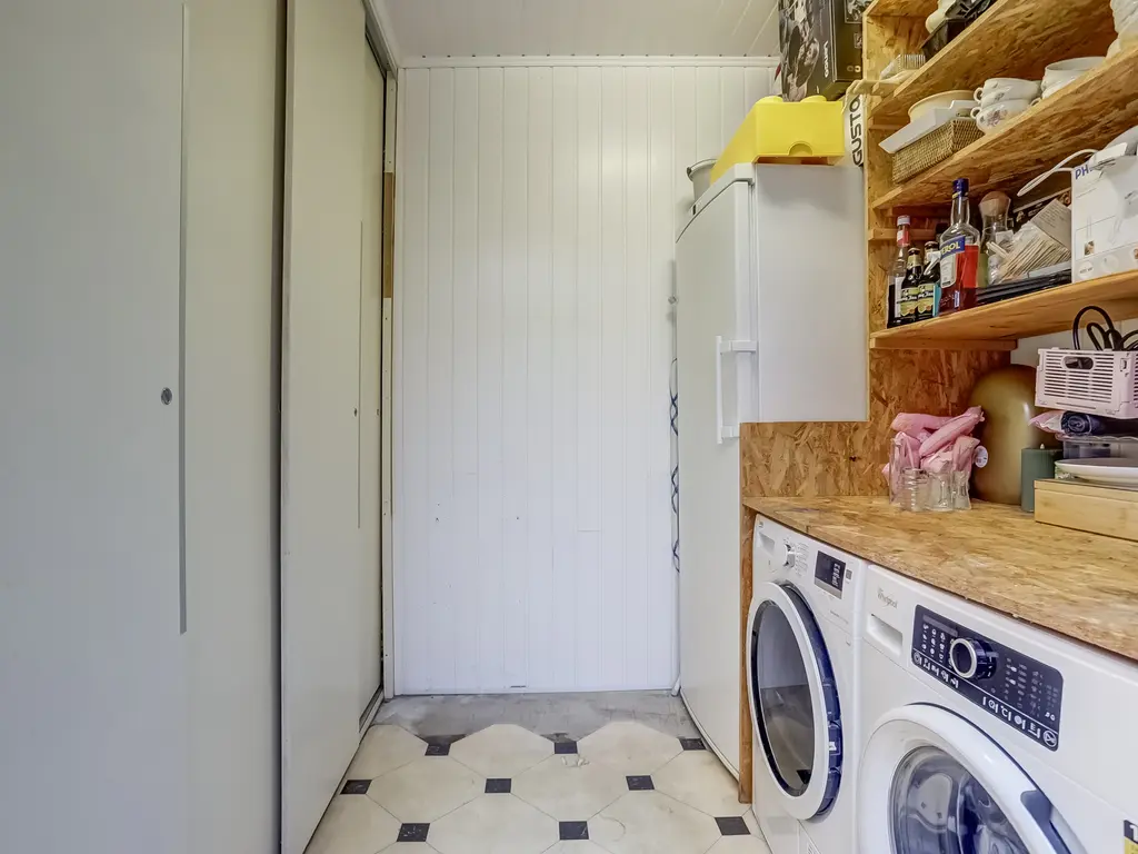 Van der Duyn van Maasdamplantsoen 25, DORDRECHT