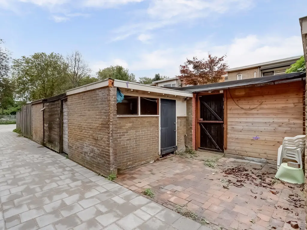 Van der Duyn van Maasdamplantsoen 25, DORDRECHT