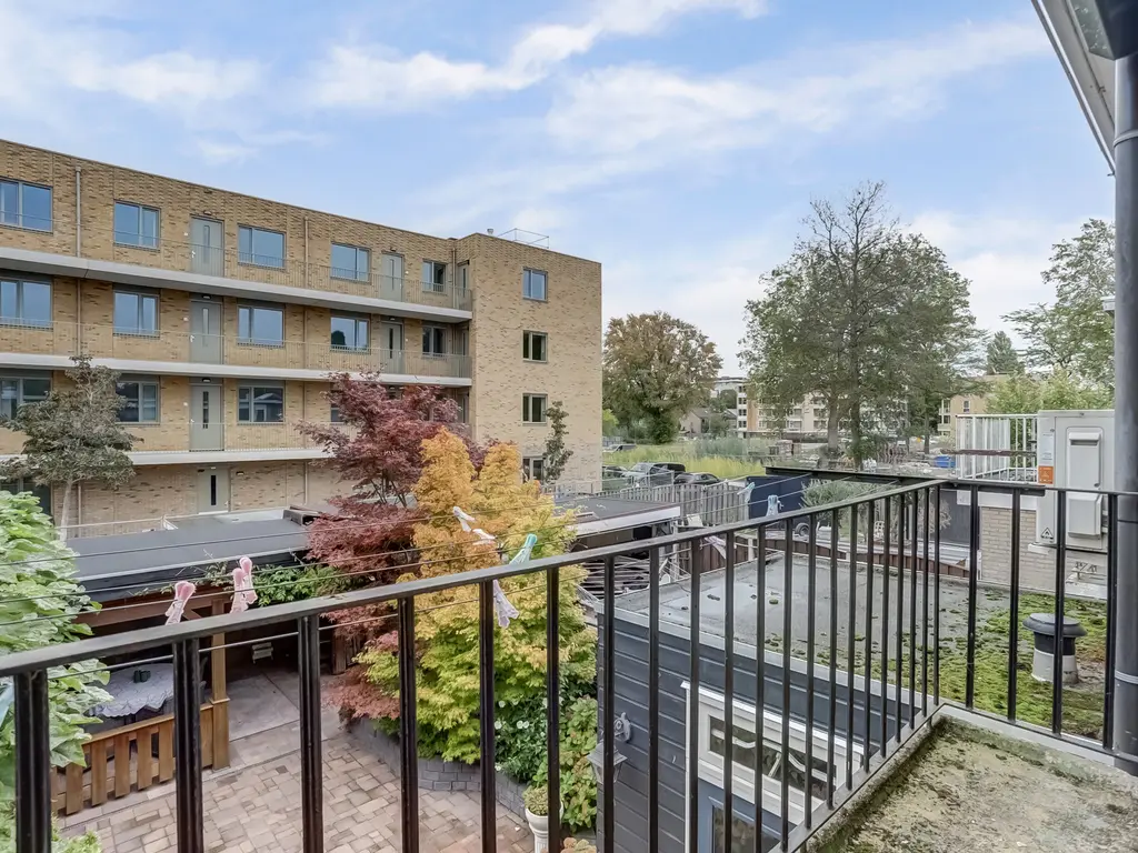 Van der Duyn van Maasdamplantsoen 25, DORDRECHT