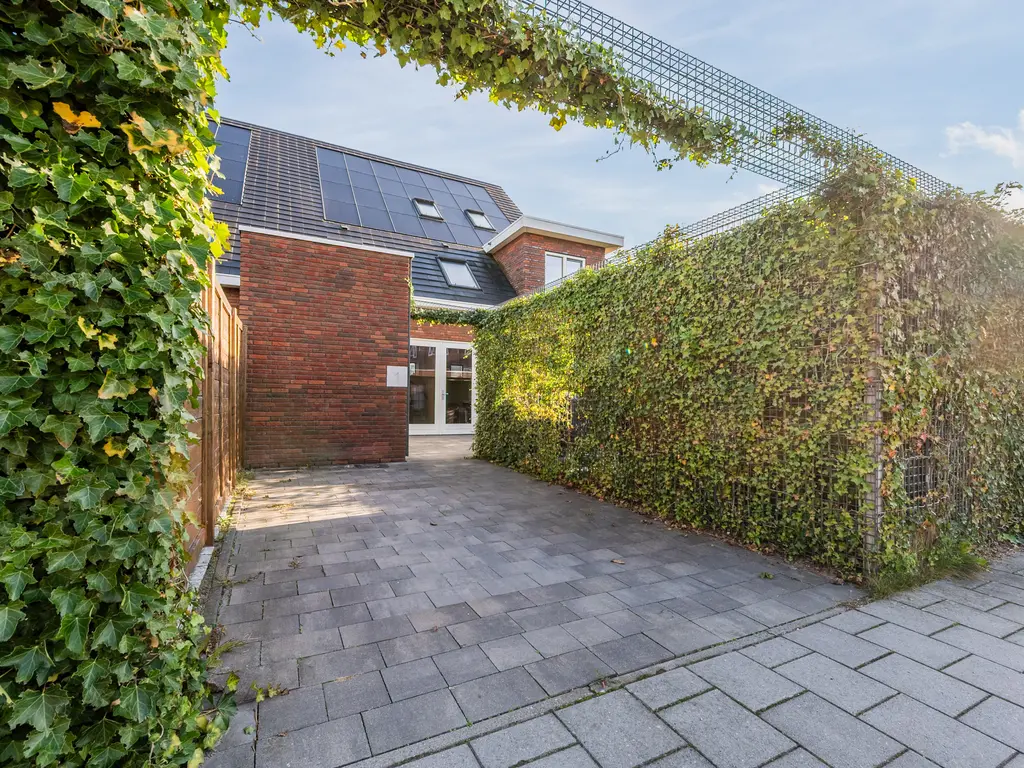 Monteverdistraat 1, SLIEDRECHT