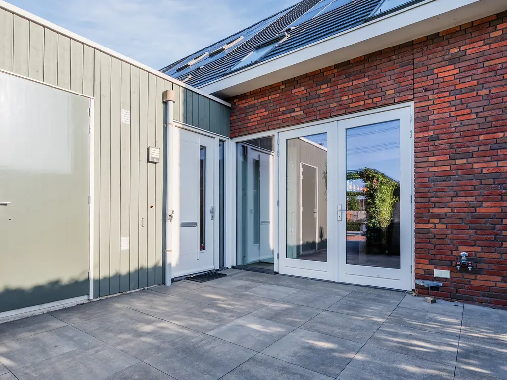 Monteverdistraat 1, SLIEDRECHT