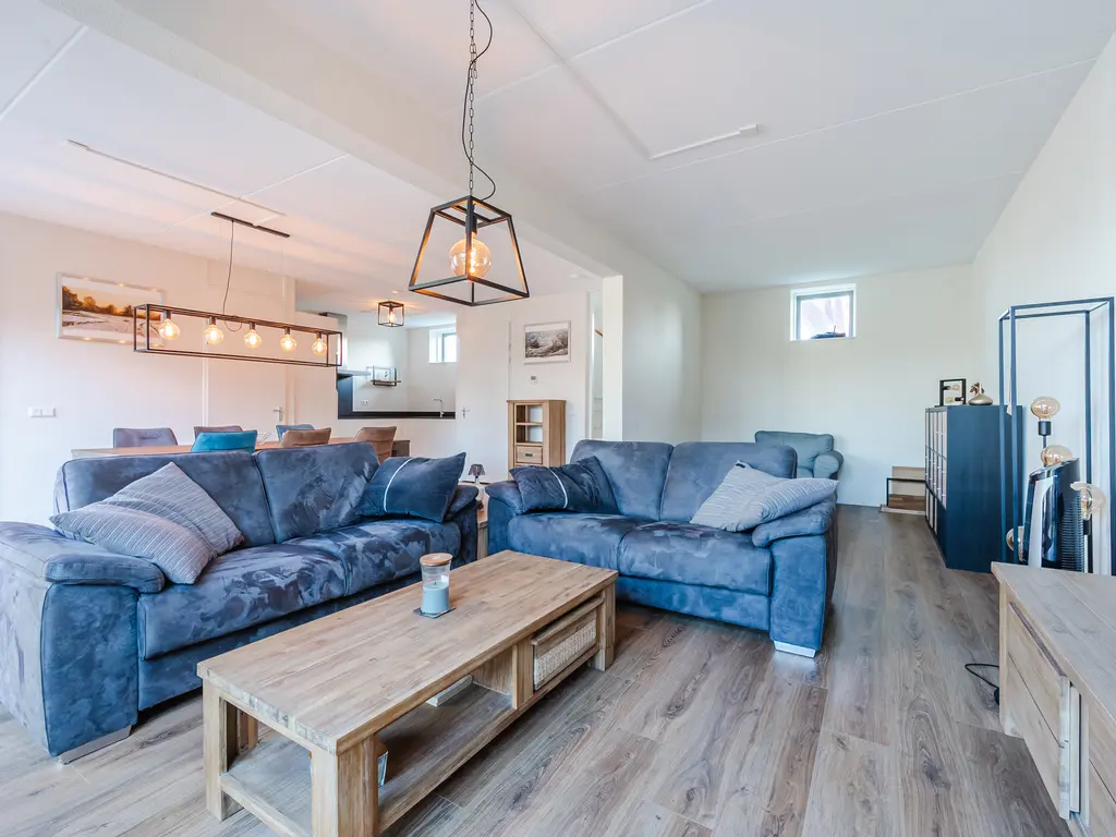 Monteverdistraat 1, SLIEDRECHT