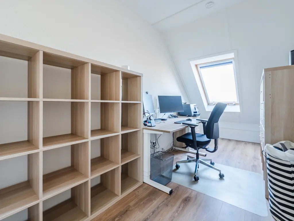 Monteverdistraat 1, SLIEDRECHT