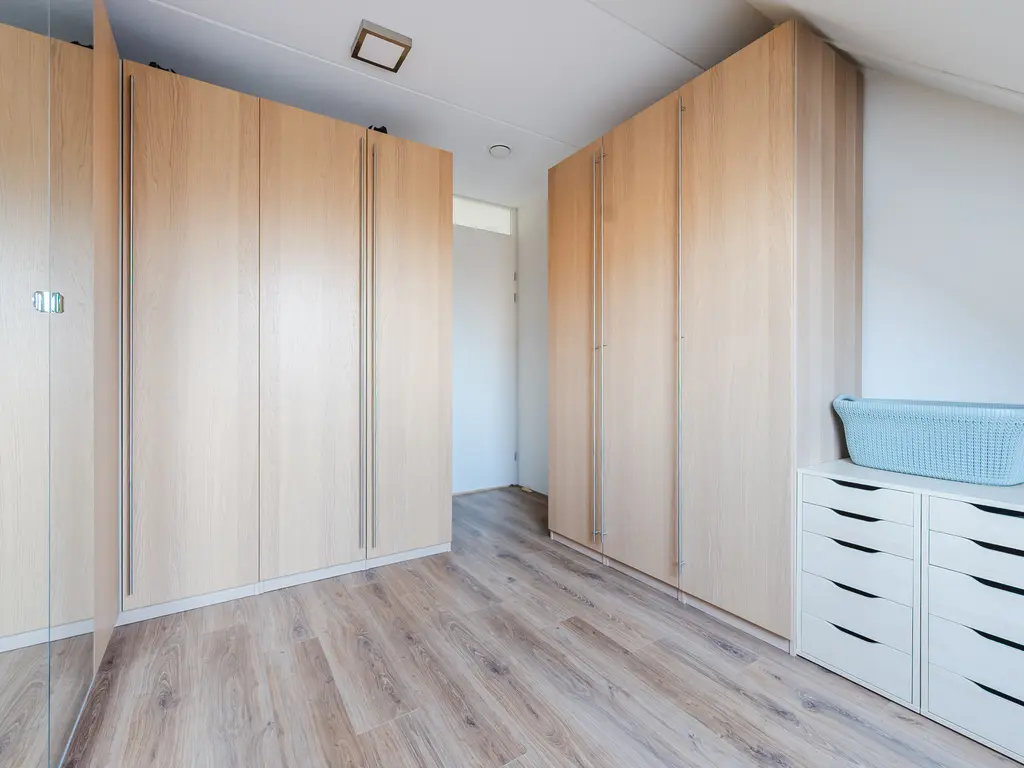 Monteverdistraat 1, SLIEDRECHT