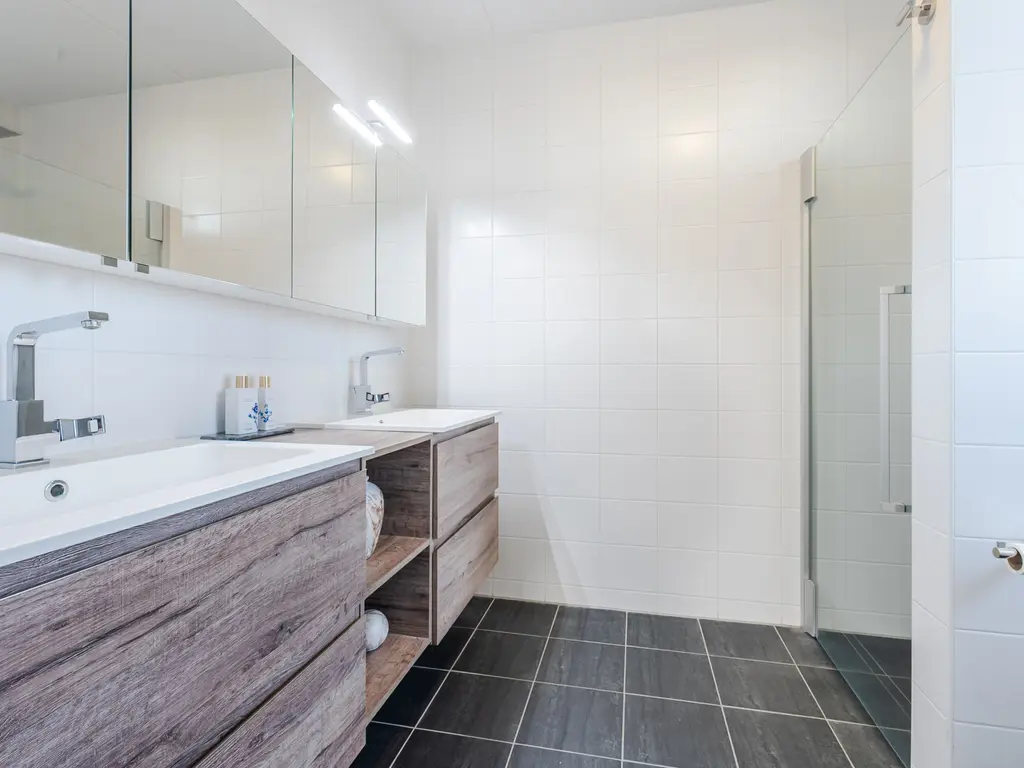 Monteverdistraat 1, SLIEDRECHT