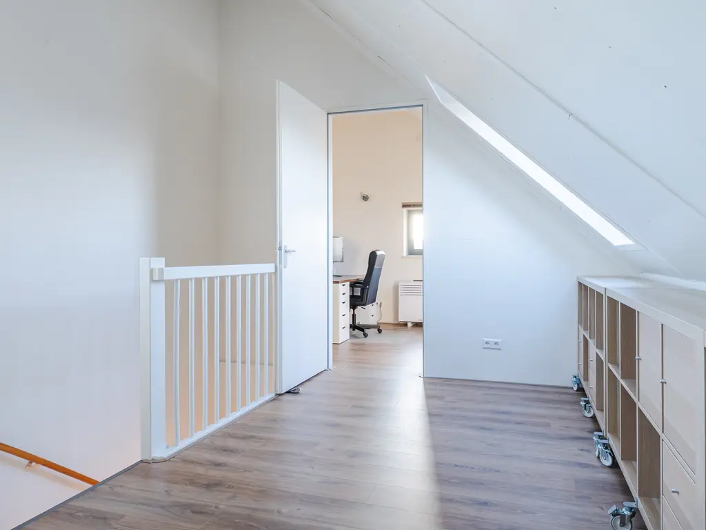 Monteverdistraat 1, SLIEDRECHT