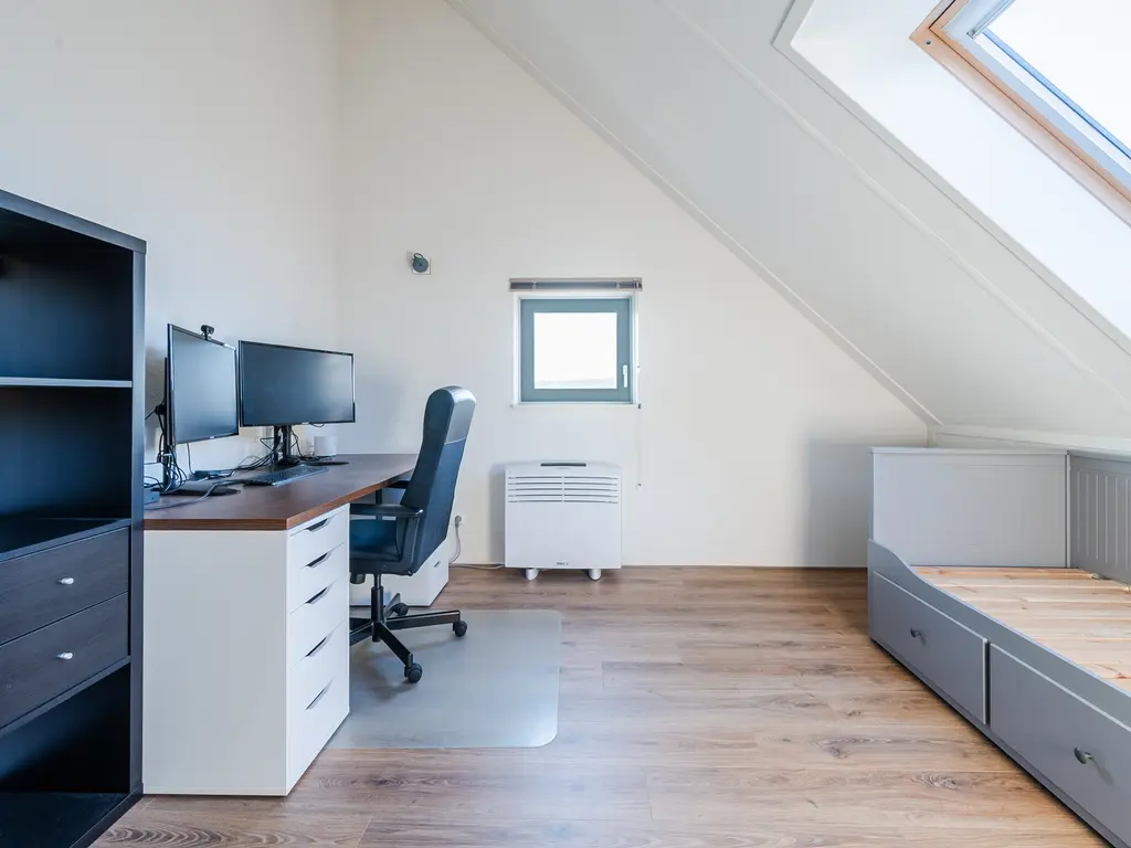 Monteverdistraat 1, SLIEDRECHT