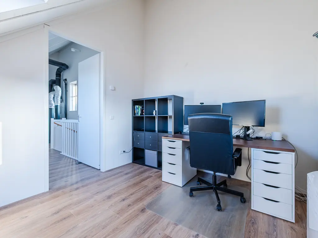 Monteverdistraat 1, SLIEDRECHT