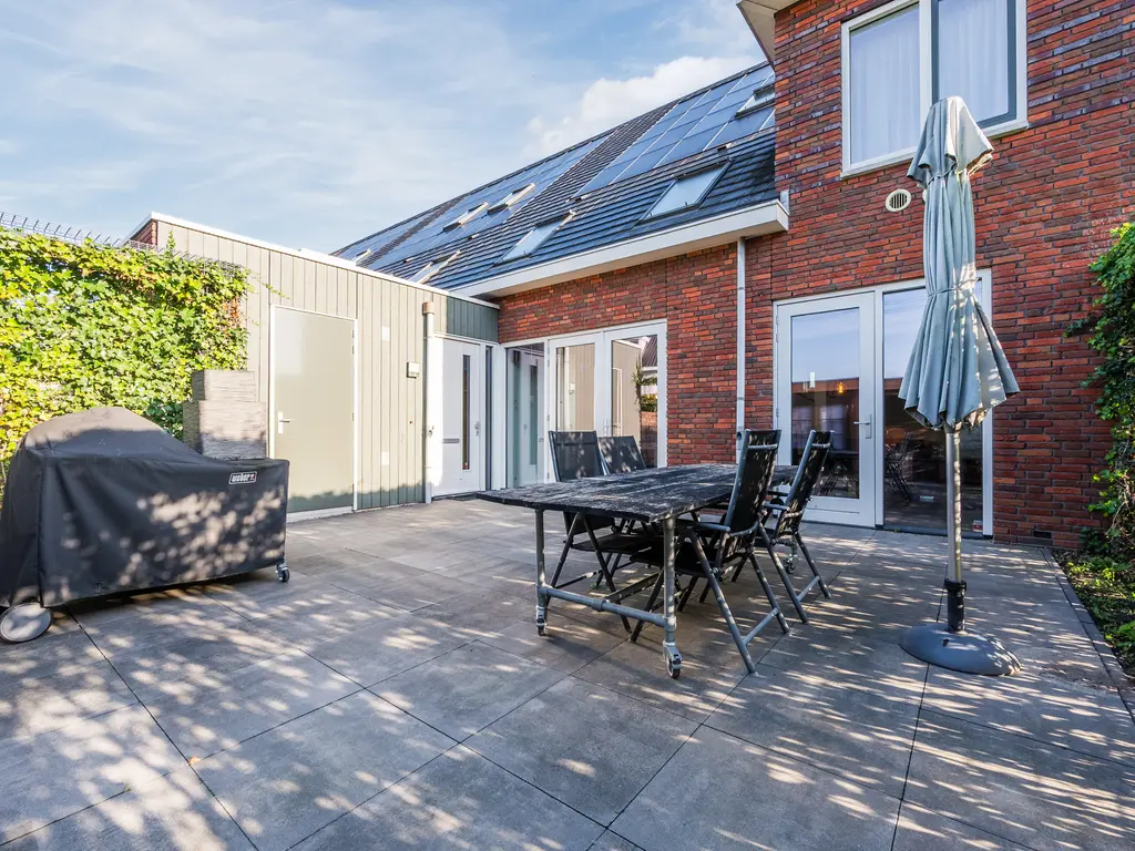 Monteverdistraat 1, SLIEDRECHT