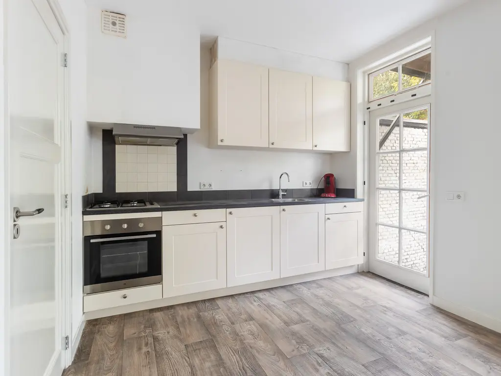 Spuiweg 144, DORDRECHT