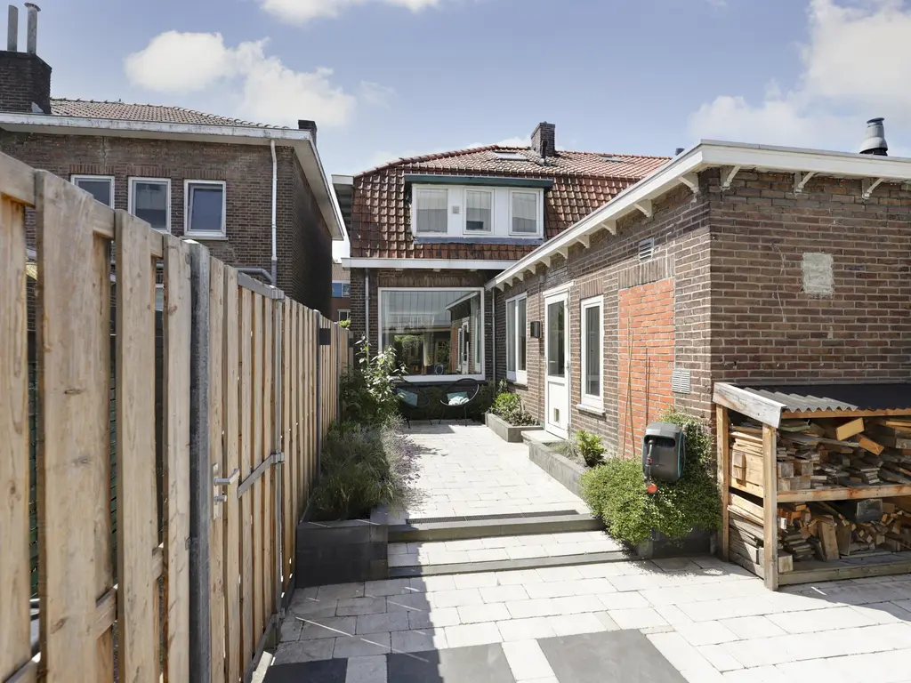 Da Costastraat 9, ZWIJNDRECHT