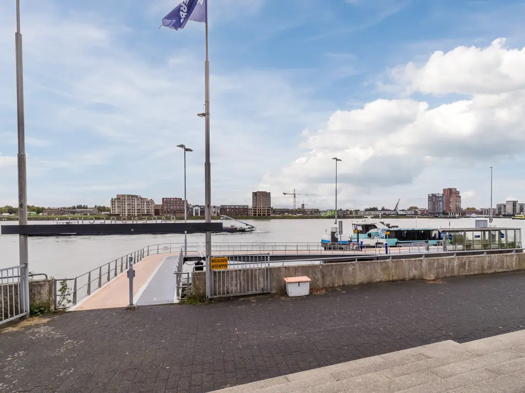 Veerdam 40, PAPENDRECHT