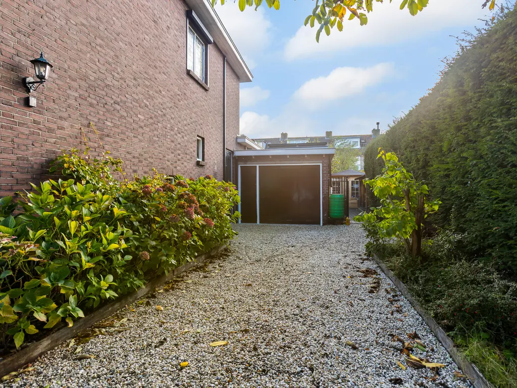 Rotterdamseweg 210, ZWIJNDRECHT