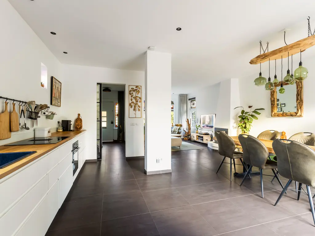 Rotterdamseweg 210, ZWIJNDRECHT