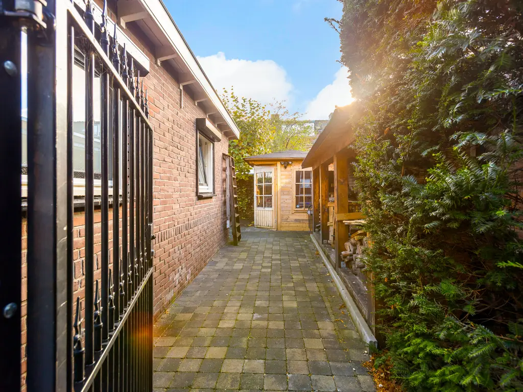 Rotterdamseweg 210, ZWIJNDRECHT