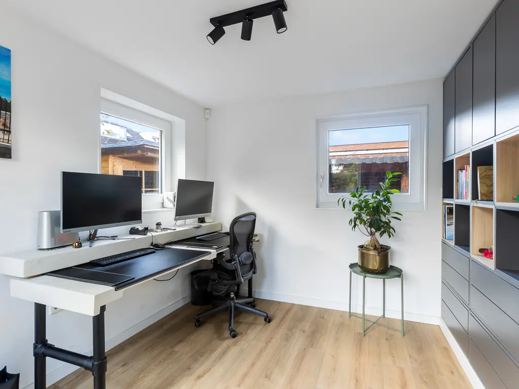 Rotterdamseweg 210, ZWIJNDRECHT