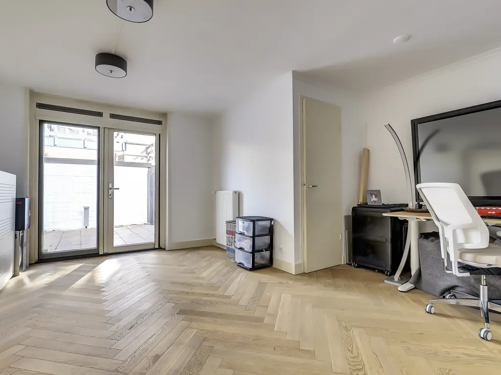 Rotterdamseweg 107, ZWIJNDRECHT