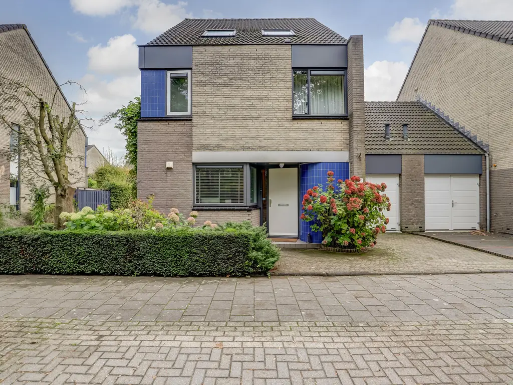 Bolero 69, ZWIJNDRECHT