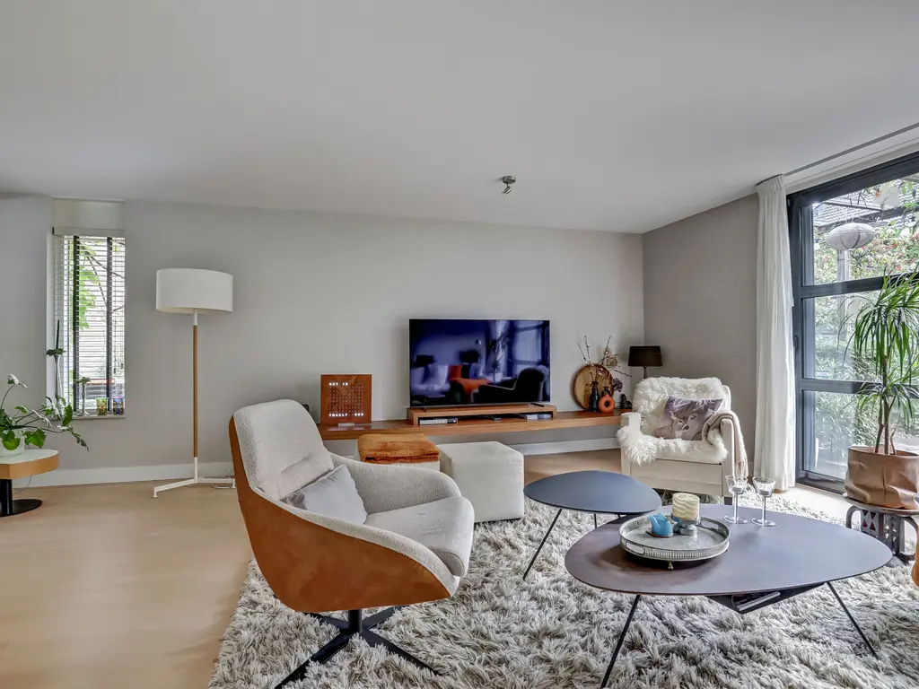 Bolero 69, ZWIJNDRECHT