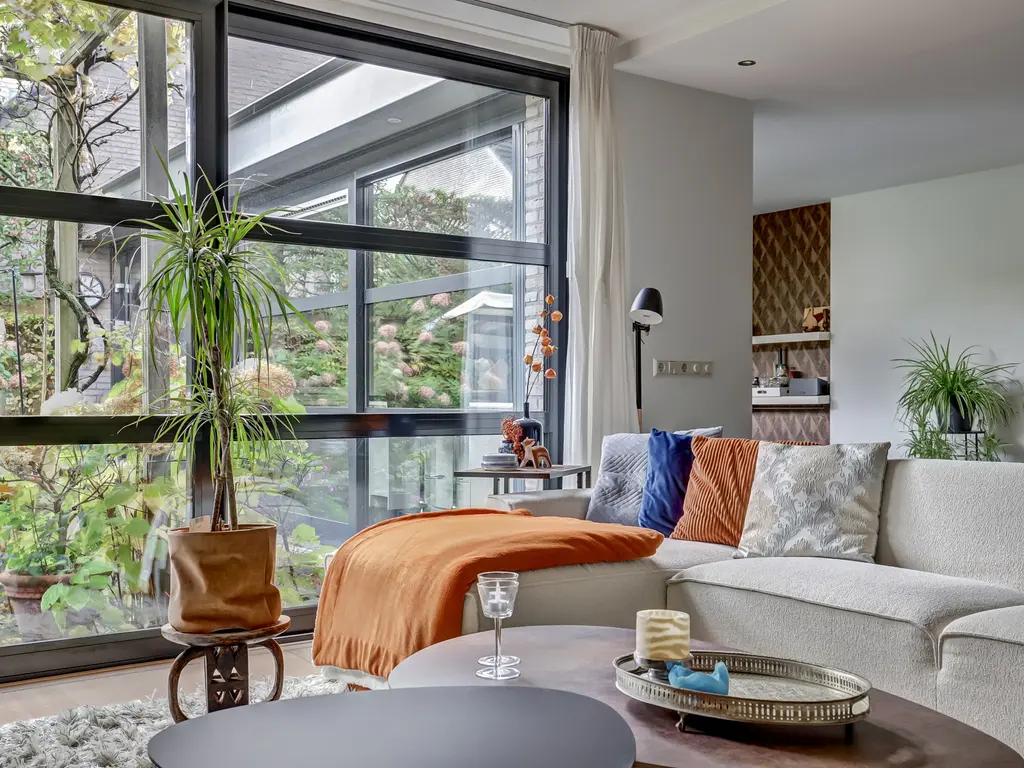 Bolero 69, ZWIJNDRECHT