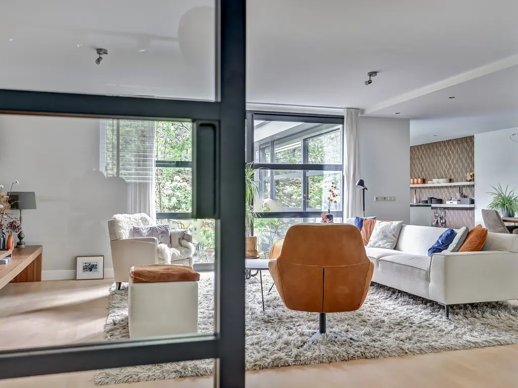 Bolero 69, ZWIJNDRECHT