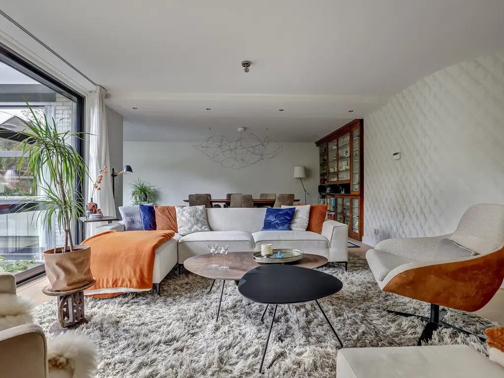 Bolero 69, ZWIJNDRECHT