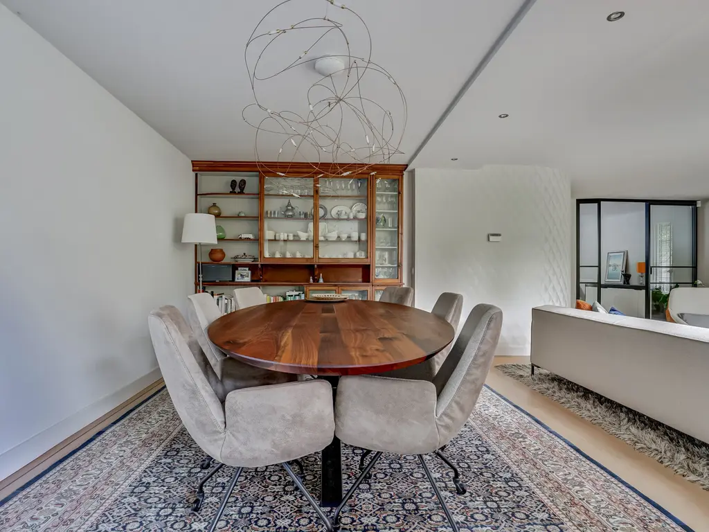 Bolero 69, ZWIJNDRECHT