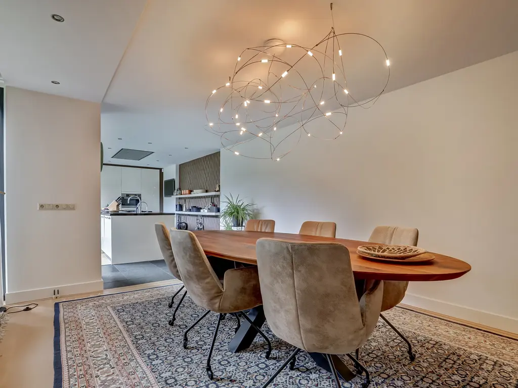 Bolero 69, ZWIJNDRECHT