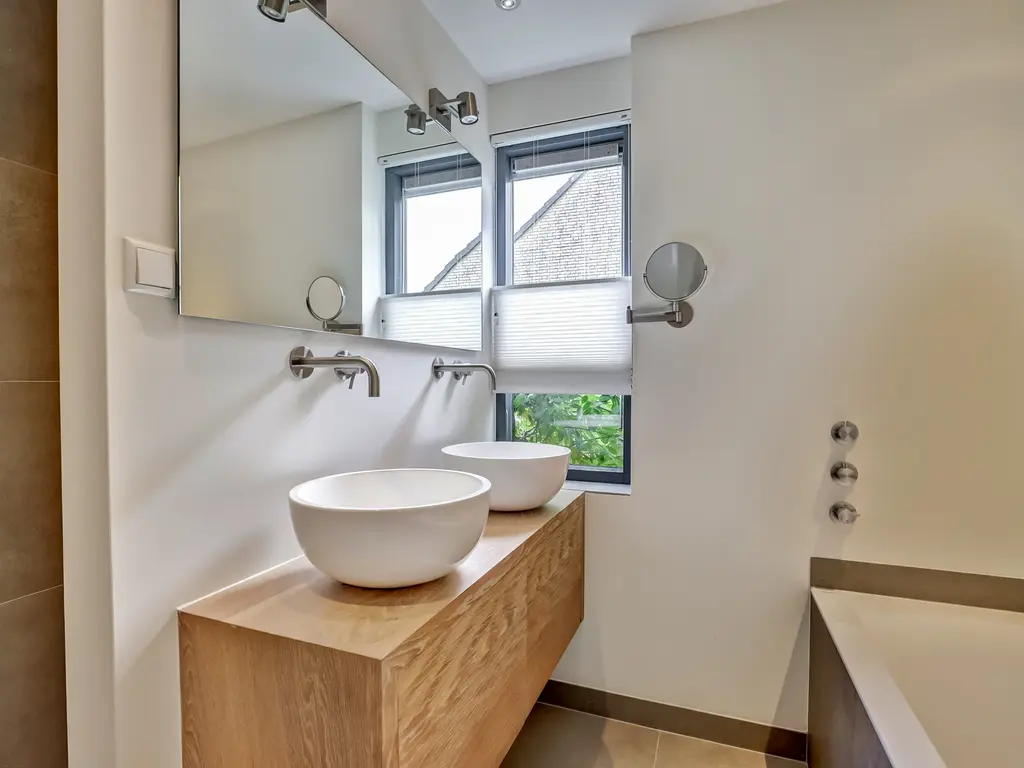 Bolero 69, ZWIJNDRECHT