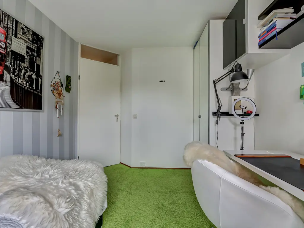 Bolero 69, ZWIJNDRECHT