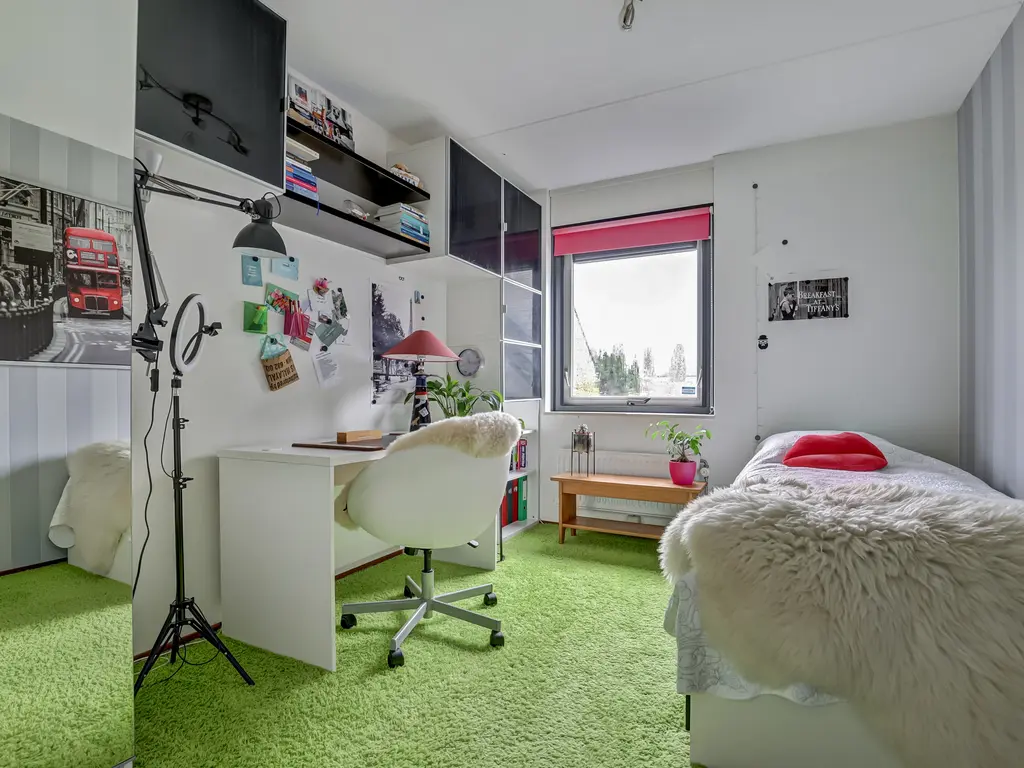 Bolero 69, ZWIJNDRECHT