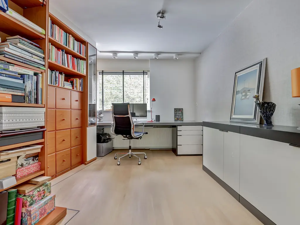 Bolero 69, ZWIJNDRECHT