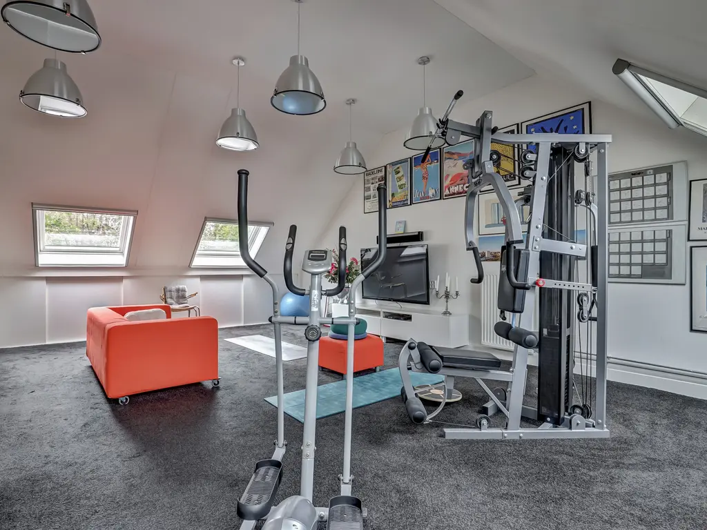 Bolero 69, ZWIJNDRECHT